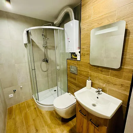 Apartament Powstancow Освенцім Екстер'єр фото
