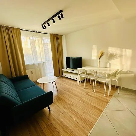 Apartament Powstancow Освенцім Екстер'єр фото