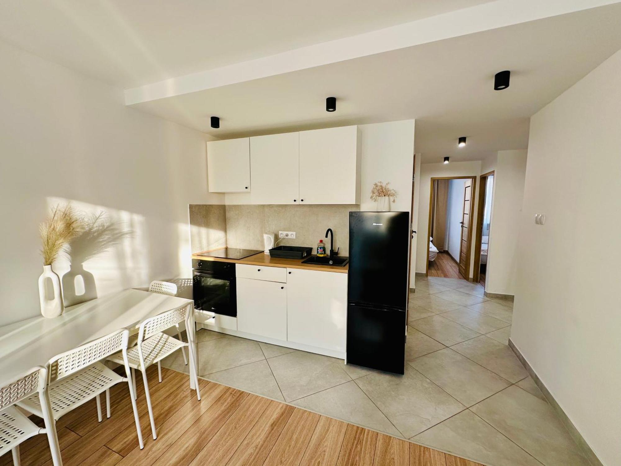 Powstancow Apartment *